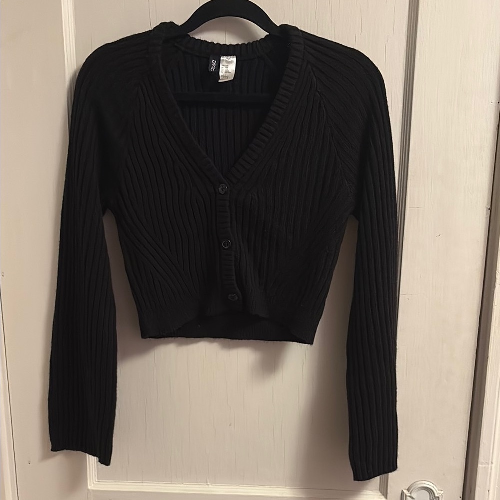 H&M Black Cardigan Sweater V-Neck Cropped